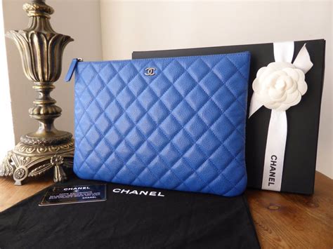 chanel o case medium vs large|chanel bag.